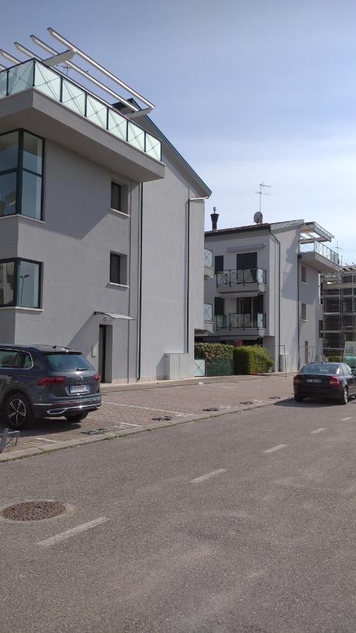Delle Rose Apartment Eraclea Mare Exteriör bild