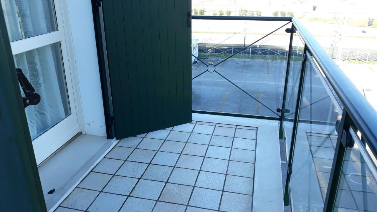 Delle Rose Apartment Eraclea Mare Exteriör bild