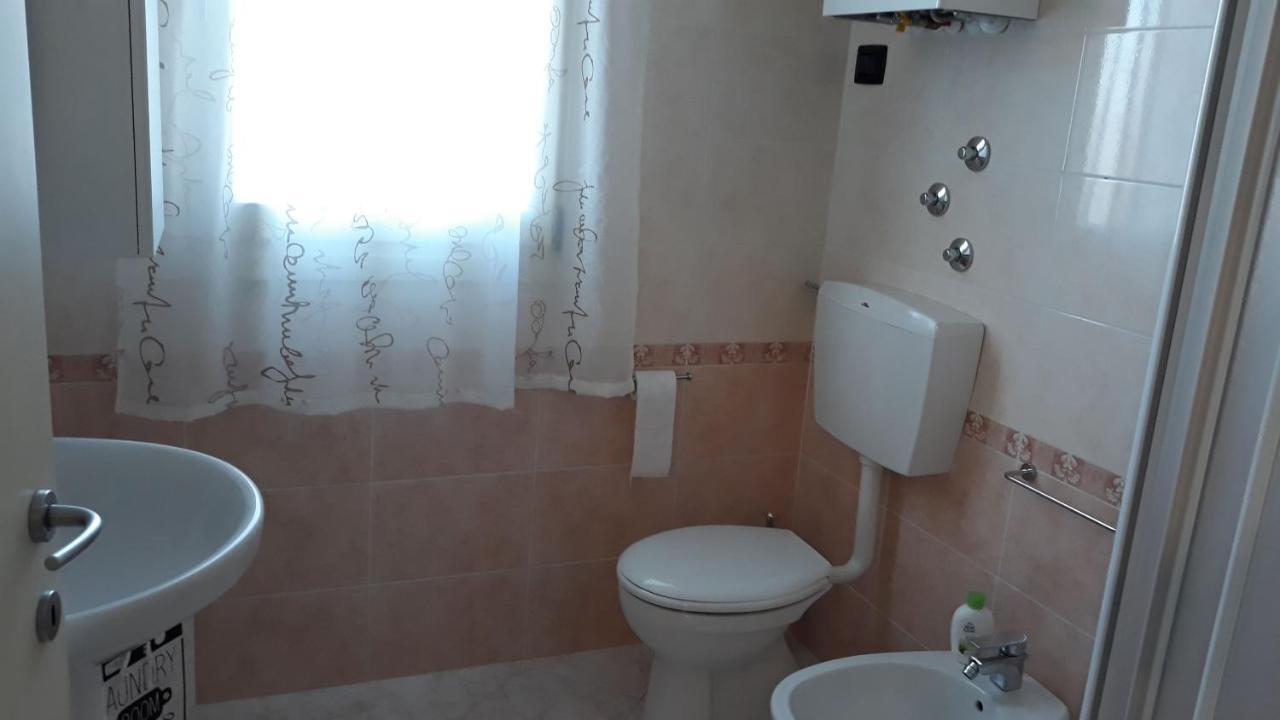 Delle Rose Apartment Eraclea Mare Exteriör bild